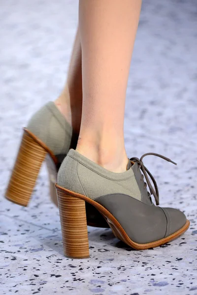 Look 27
